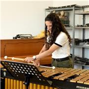 Insegnante laureanda in Strumenti a Percussione impartisce lezioni (in presenza e/o online) di percussioni, solfeggio, propedeutica musicale